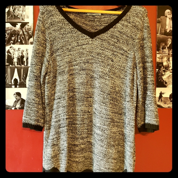Black and White 3/4 Sleeve Sweater - Picture 1 of 1